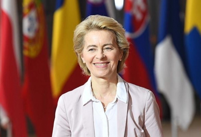   La Presidenta de la Comisión Europea felicita al Presidente de Azerbaiyán  