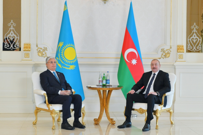  Presidents of Azerbaijan and Kazakhstan hold meeting in limited format 