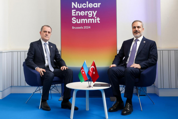   Les ministres des Affaires étrangères azerbaïdjanais et turc se réunissent à Bruxelles  