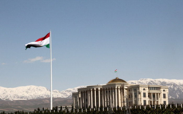 Tacikistan Moskva terrorundan sonra əmək miqrantları ilə işi gücləndirib  
