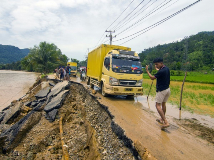 Indonésie : 26 morts à la suite des inondations à Sumatra, selon un nouveau bilan