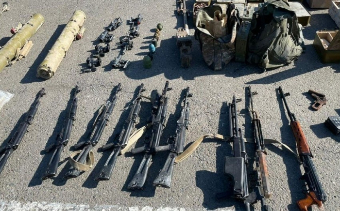  Se encontraron armas y municiones en Khankendi 