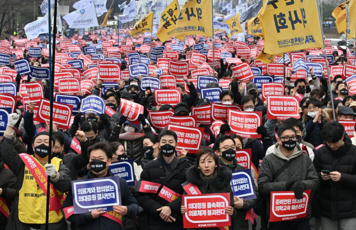 Corée du Sud : le gouvernement lance la procédure pour suspendre près de 5000 médecins grévistes