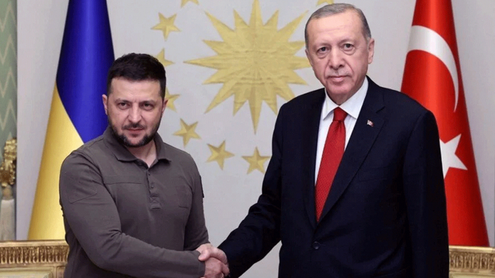 Zelensky salue les efforts de la Türkiye pour l’amélioration de la situation humanitaire en Ukraine