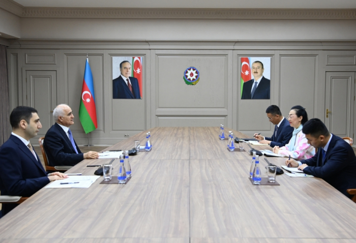 Le vice-Premier ministre azerbaïdjanais rencontre l’ambassadrice de Chine