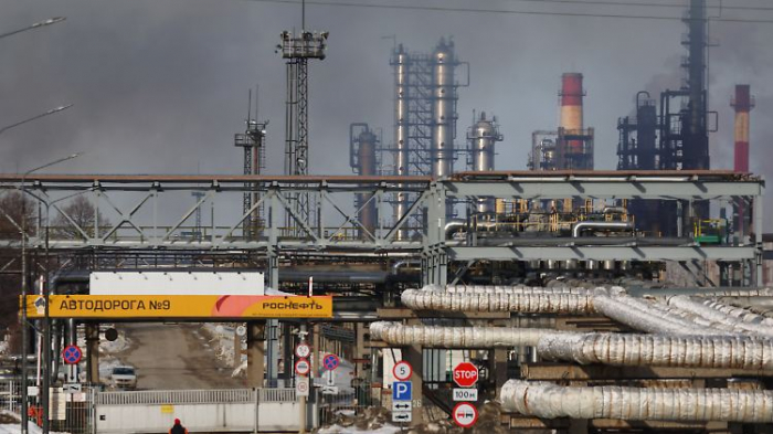   Moskau bittet Kasachstan um Hilfe bei Benzin-Mangel  