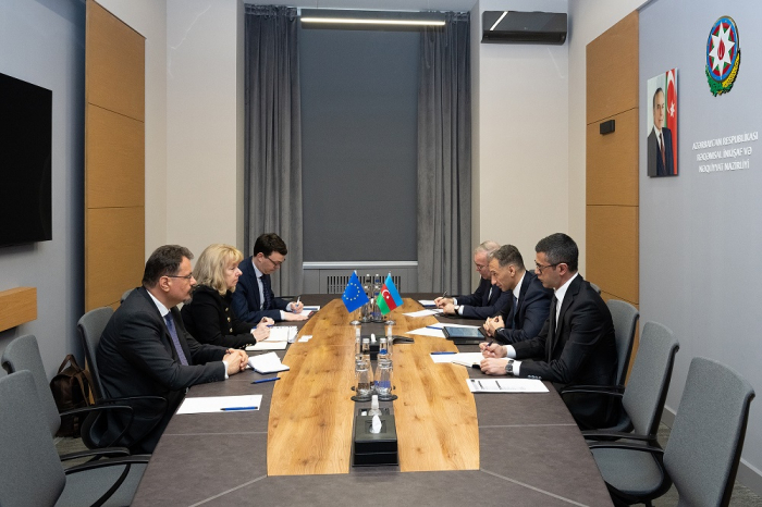   Raschad Nabiyev trifft sich mit dem EU-Sonderbeauftragten für Zentralasien  