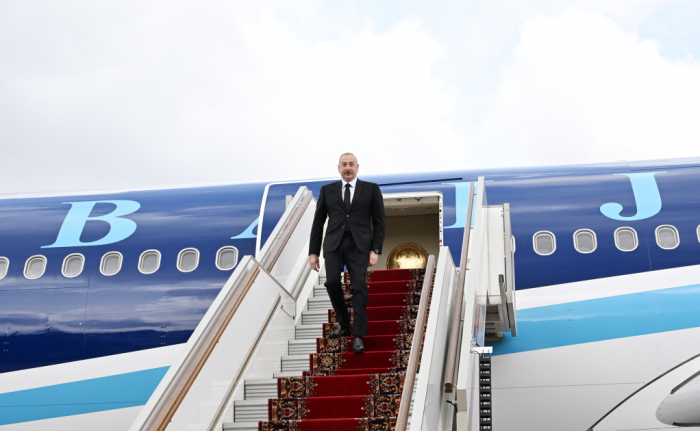  Präsident Aliyev kommt zu einem Arbeitsbesuch nach Russland 