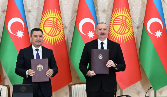  Aserbaidschan und Kirgisistan unterzeichnen Dokumente 