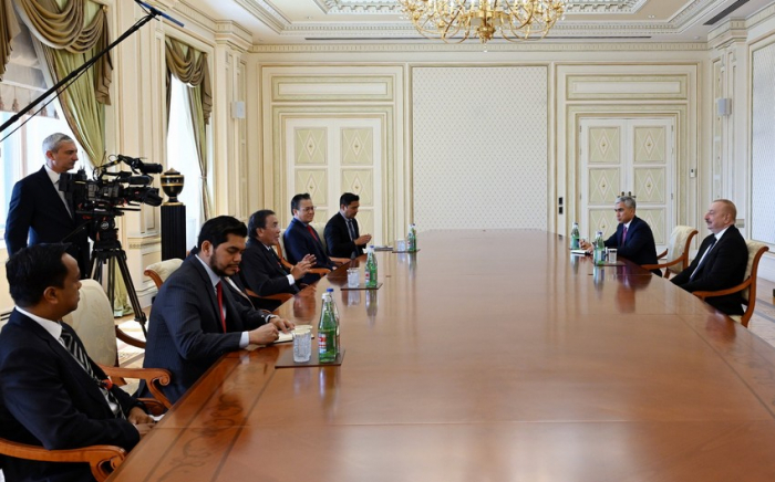   Ilham Aliyev empfing den Präsidenten des malaysischen Parlamentssenats  