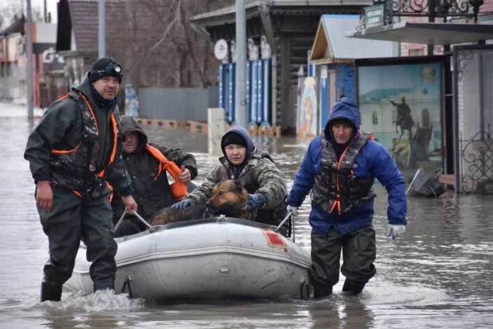 Qazaxıstanda evakuasiya edilmiş 40 min insan öz evinə qayıdıb  
