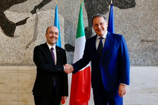   Azerbaijani, Italian diplomats discuss strategic partnership  