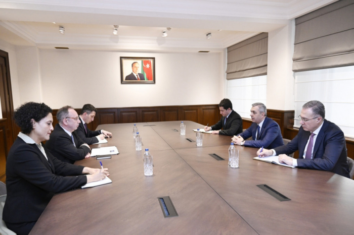   Samir Nouriyev rencontre le directeur général du Département régional d