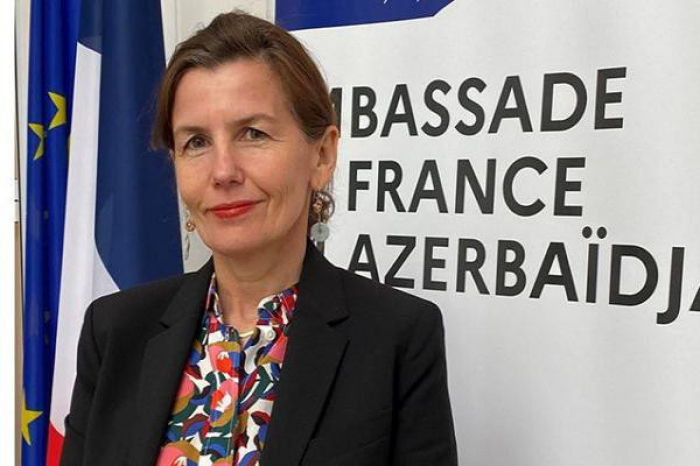  La embajadora de Francia regresó a Azerbaiyán 
