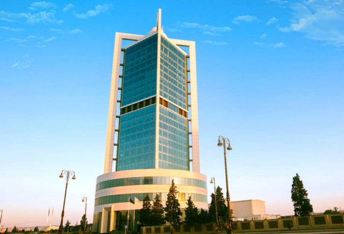 El Fondo Estatal del Petróleo de Azerbaiyán invierte acciones de Tesla e Intel