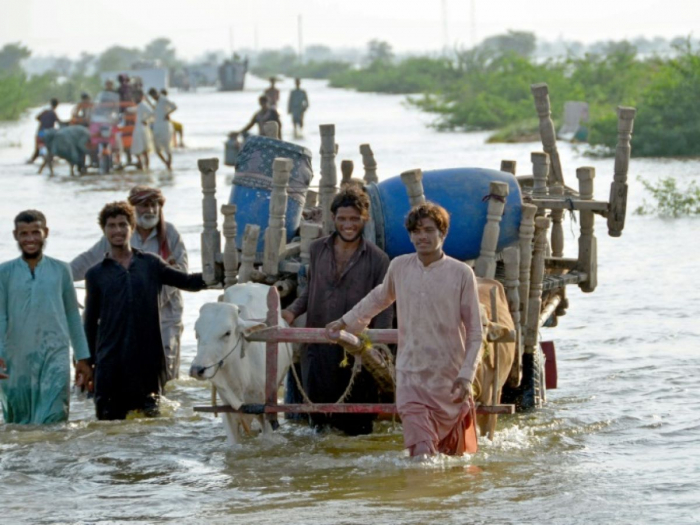 Pakistan: les pluies torrentielles font près de 100 morts