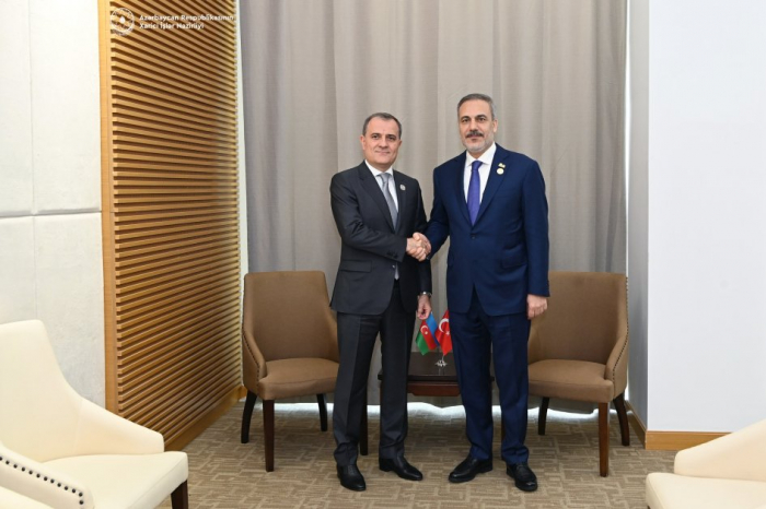 Azerbaijani FM discusses bilateral relations with his Turkish colleague