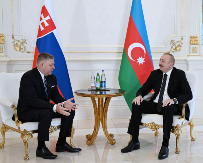   Entretien en tête-à-tête du président azerbaïdjanais Ilham Aliyev avec le Premier ministre slovaque  