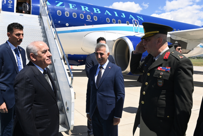   Le Premier ministre azerbaïdjanais en visite officielle en Türkiye  