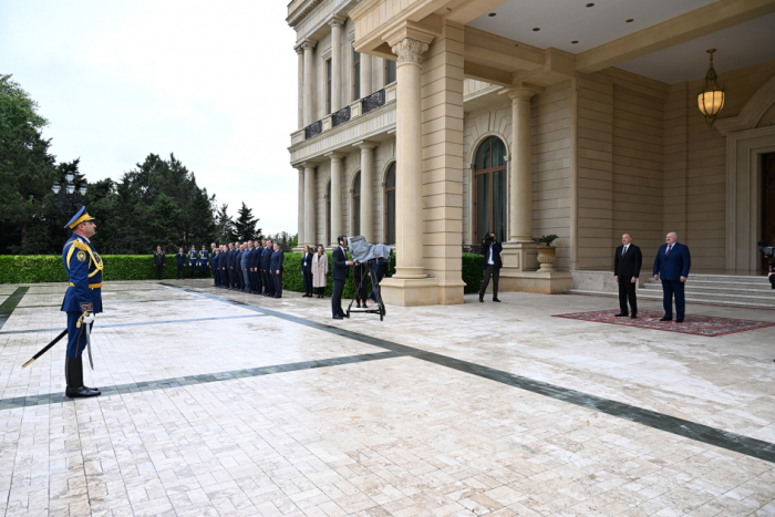  Cérémonie d’accueil officiel du président biélorusse à Bakou 