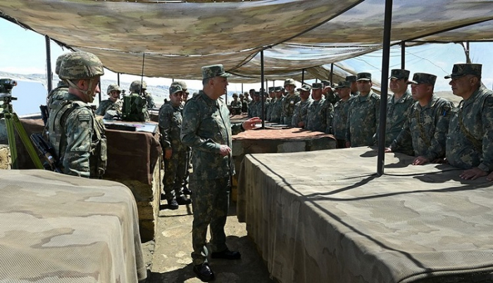   Chief of Azerbaijan General Staff watches artillery units’ tactical exercises   