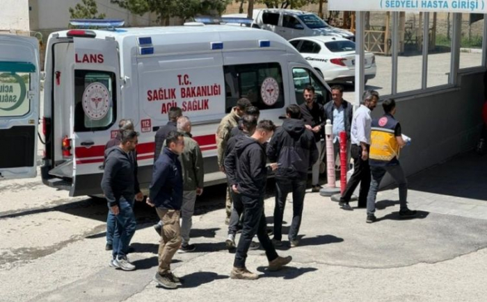 6 türk əsgəri İranla sərhəddə ağır yaralandı