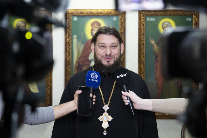  "Azerbaiyán puede ser un ejemplo de relaciones interreligiosas" -  Archimandrita Alexi Nikonorov  