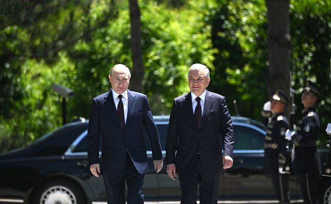    Putin Mirziyoyevlə görüşdü   