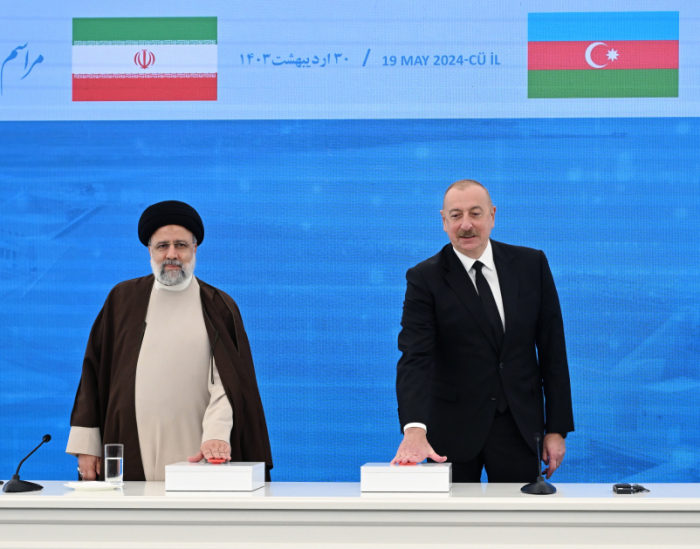  Ilham Aliyev y Ebrahim Raisi en la histórica inauguración 