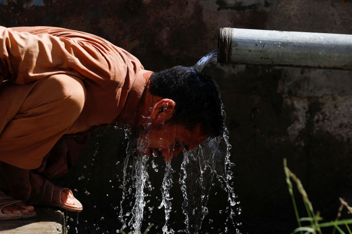 New Delhi étouffe sous une température record de 49,9°C