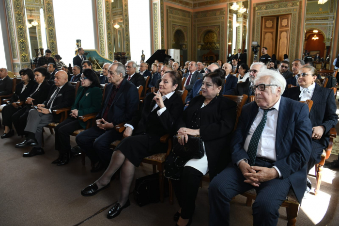    "Heydər Əliyevin 100 illiyi" yubiley medalı təqdim edilib -    FOTOLAR      