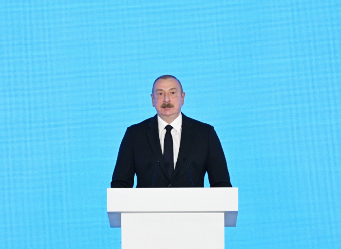 Nous travaillons également activement avec les petits États insulaires en développement, dit le président Aliyev