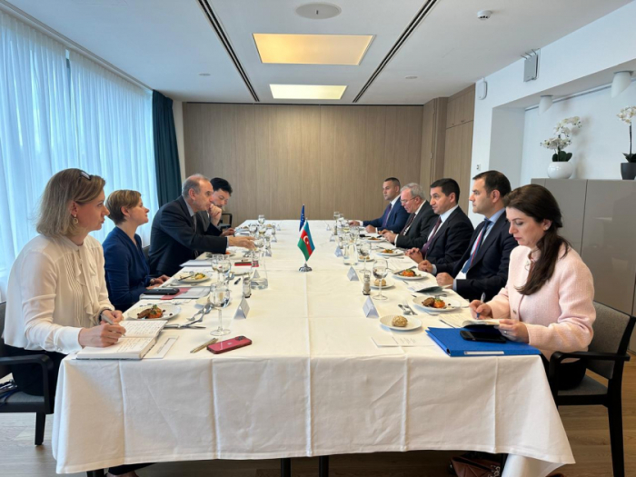   Hikmet Hadjiyev participe à un dialogue politique dans le format OTAN+Azerbaïdjan à Bruxelles  