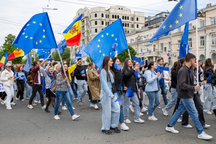   EU ambassadors agree on negotiating frameworks for Ukraine, Moldova  