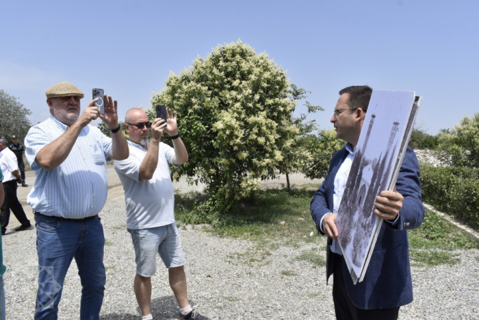   Ungarische Parlamentarier beginnen ihren Besuch in Aghdam  