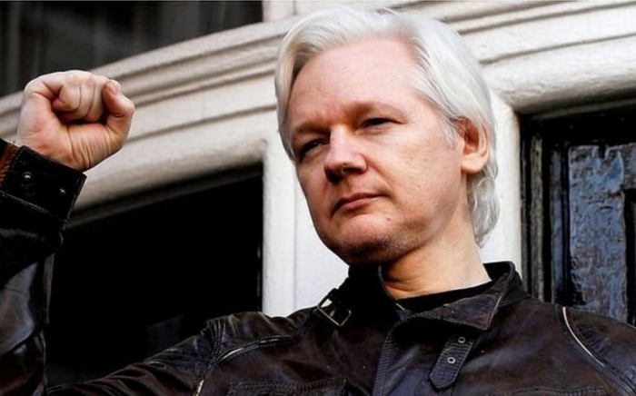 Assange banned from entering US without permission