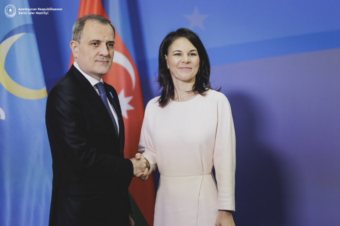  Le ministre azerbaïdjanais des Affaires étrangères informe son homologue allemand du processus de paix avec l