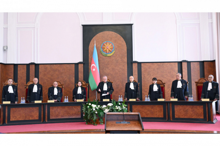  Dissolution du Parlement azerbaïdjanais 