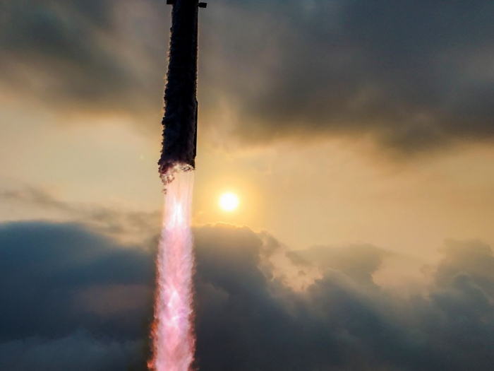 SpaceX : Le Starship a réussi son retour sur Terre et son amerrissage