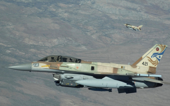 İsrail qırıcıları HƏMAS-ın hərbi obyektlərini vurdu