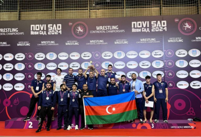 El equipo nacional azerbaiyano de lucha libre brilla en el Campeonato de Europa