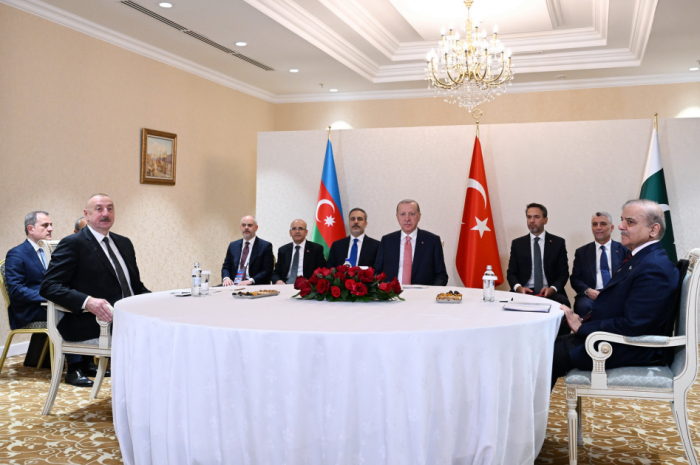 Trilateral meeting between President Ilham Aliyev, President Recep Tayyip Erdogan, PM Shahbaz Sharif kicks off in Astana