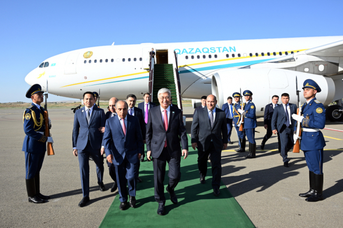 Le président du Kazakhstan arrive en Azerbaïdjan