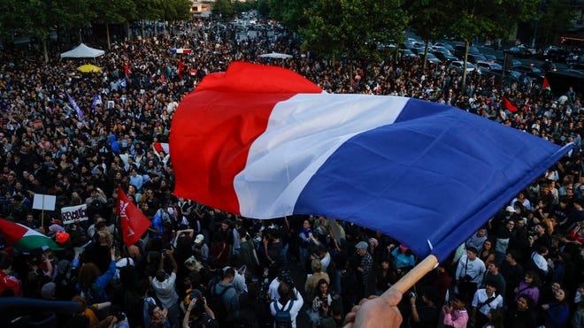 Fransadakı seçkilərdə solçu koalisiya qalib gəldi