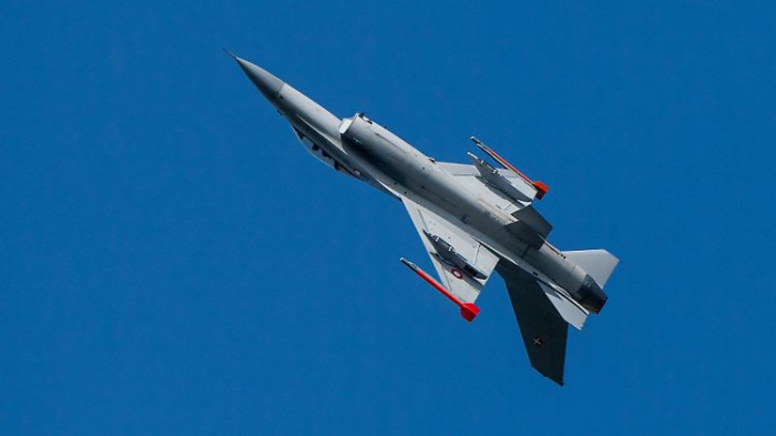   Lieferung von F-16-Kampfjets an Ukraine gestartet - Einsatz noch im Sommer  