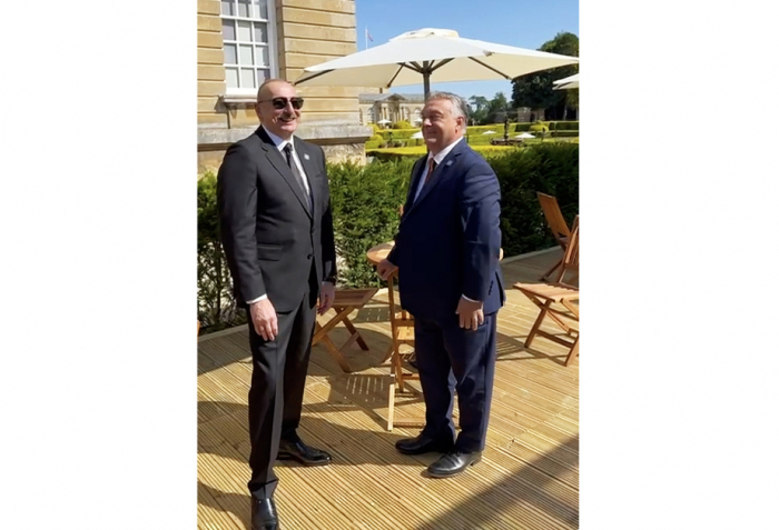   Azerbaijani President talks to Hungarian PM   