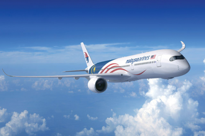 Un avion de Malaysia Airlines effectue un atterrissage d