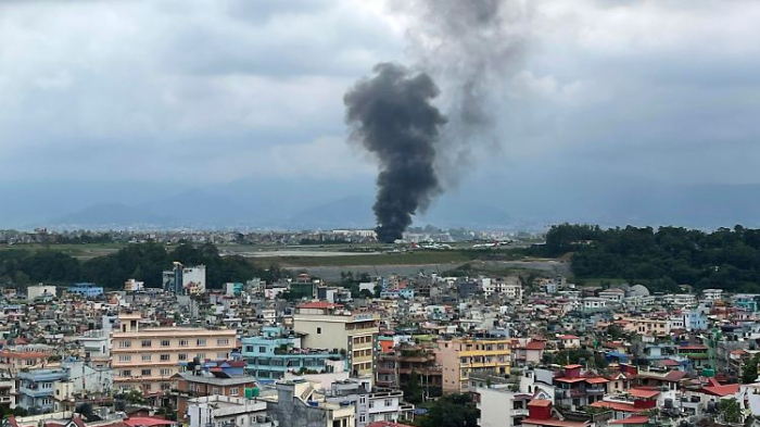   Flugzeug bei Start in Nepal verunglückt  