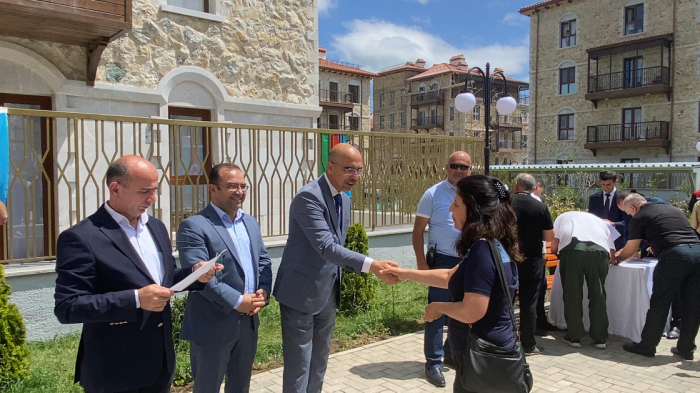   Great Return: Another 21 families relocated to Shusha city get house keys  