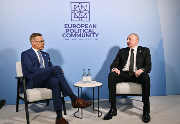   Ilham Aliyev se reunió con el presidente de Finlandia en Oxford  